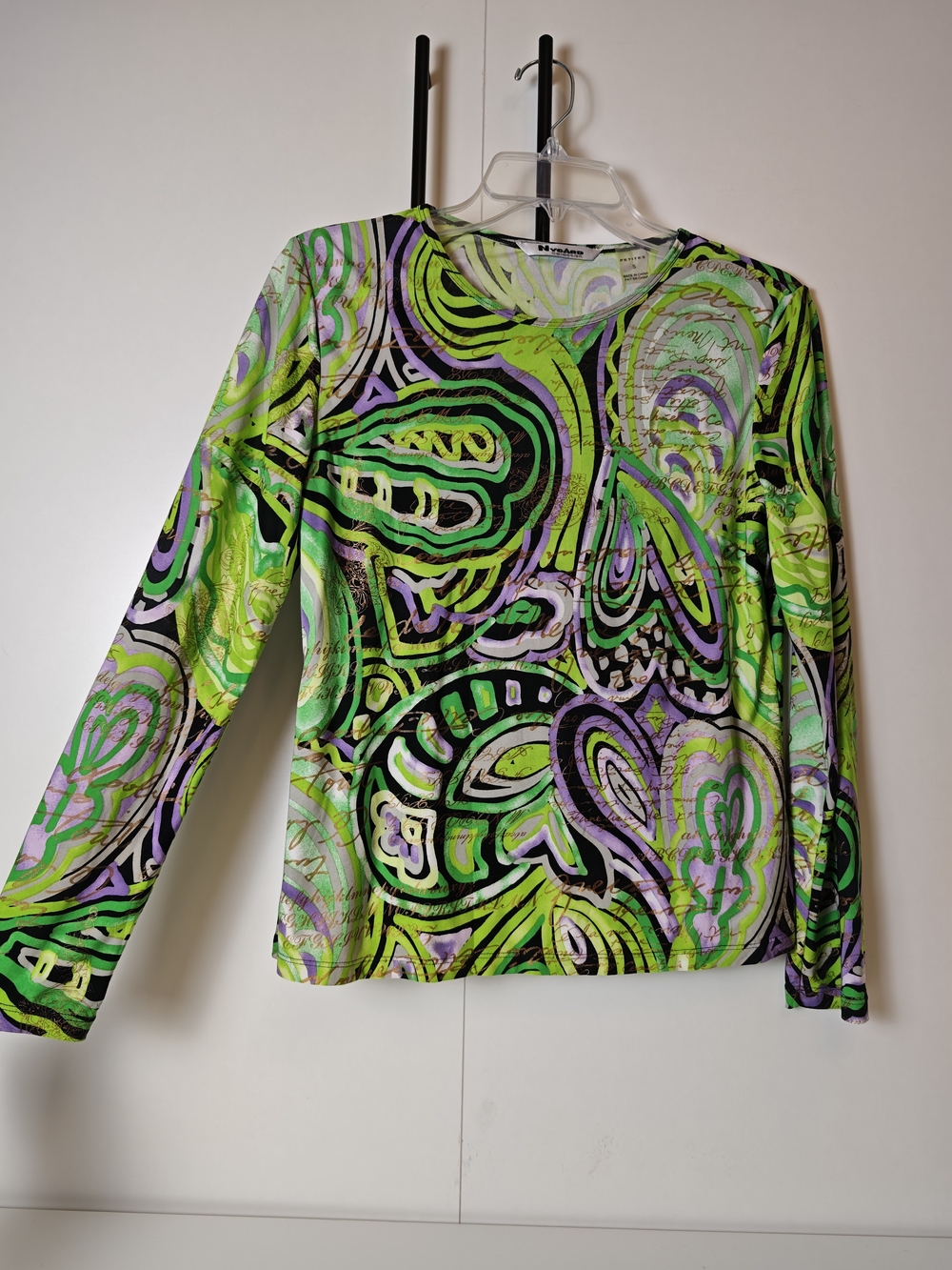 Nygard Collection Neon Green Lavender Abstract Print Long Sleeve Top 3R079833 SP